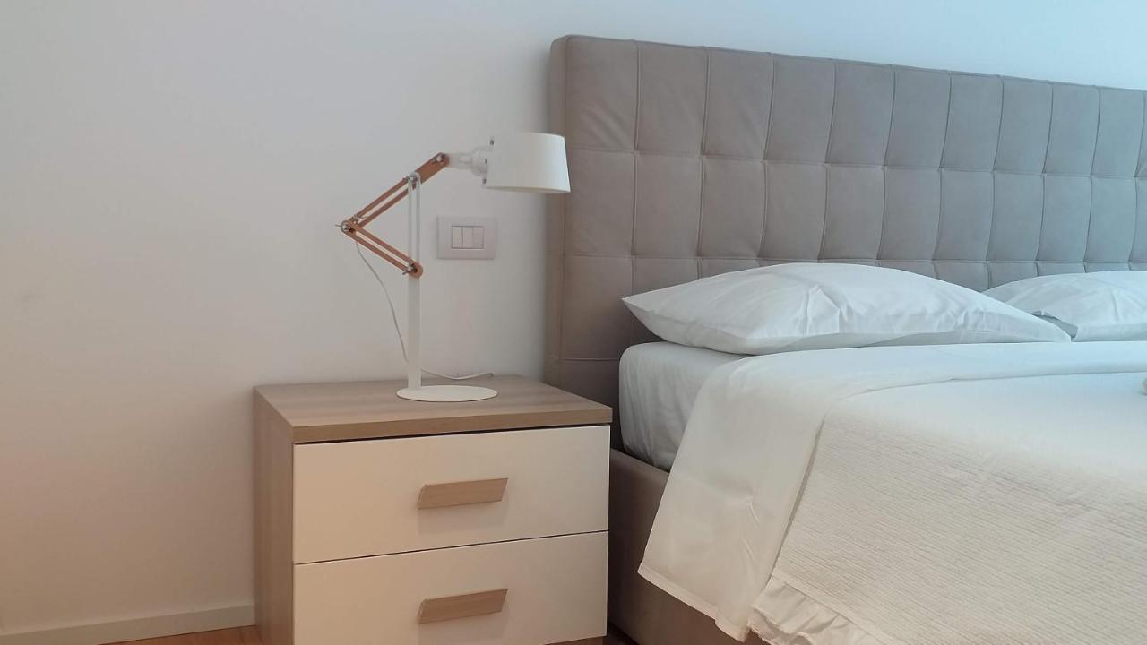 Meta Italy Da Enzo Apartment มิลาน ภายนอก รูปภาพ